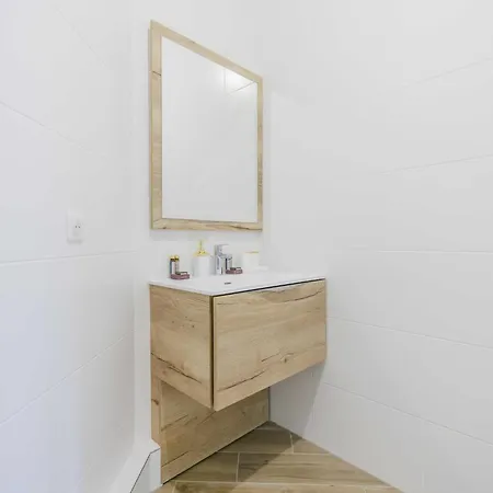 Charming - - Mobility Lease Appartement